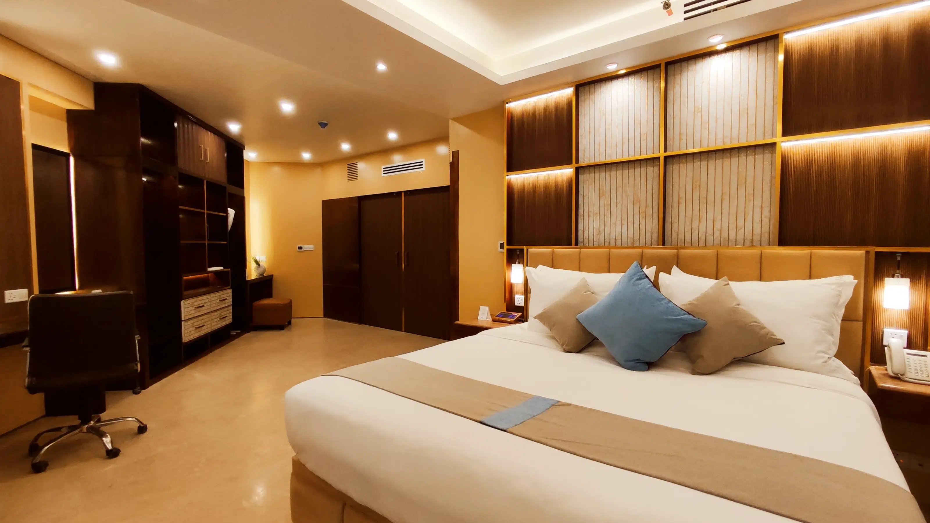 Ambassador Suite at Sea Pearl