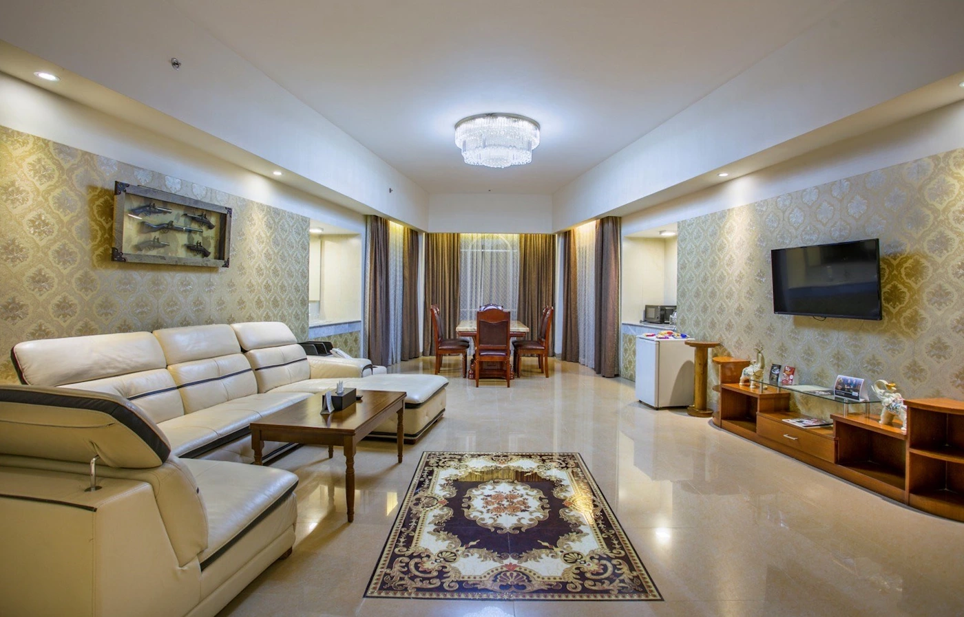 Presidential Suite bedroom and lounge