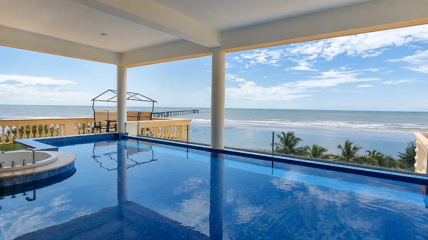 Royal Paradise Suite — image 6