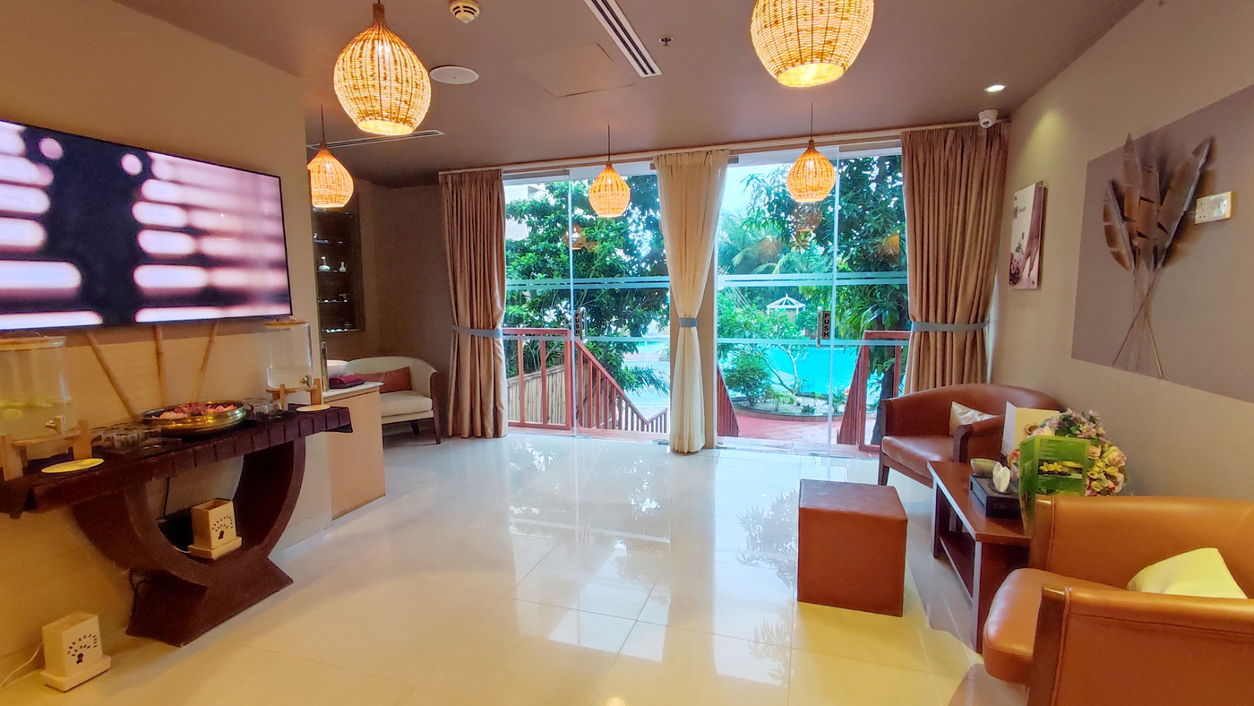 Quiet relaxation lounge at The Pearl Spa and Wellness